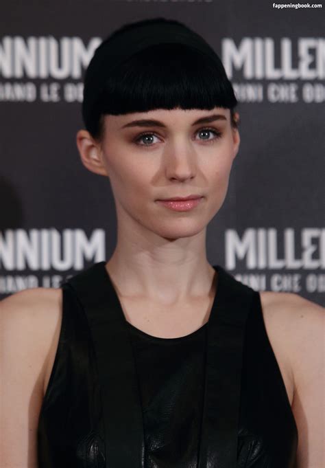 ROONEY MARA Nude